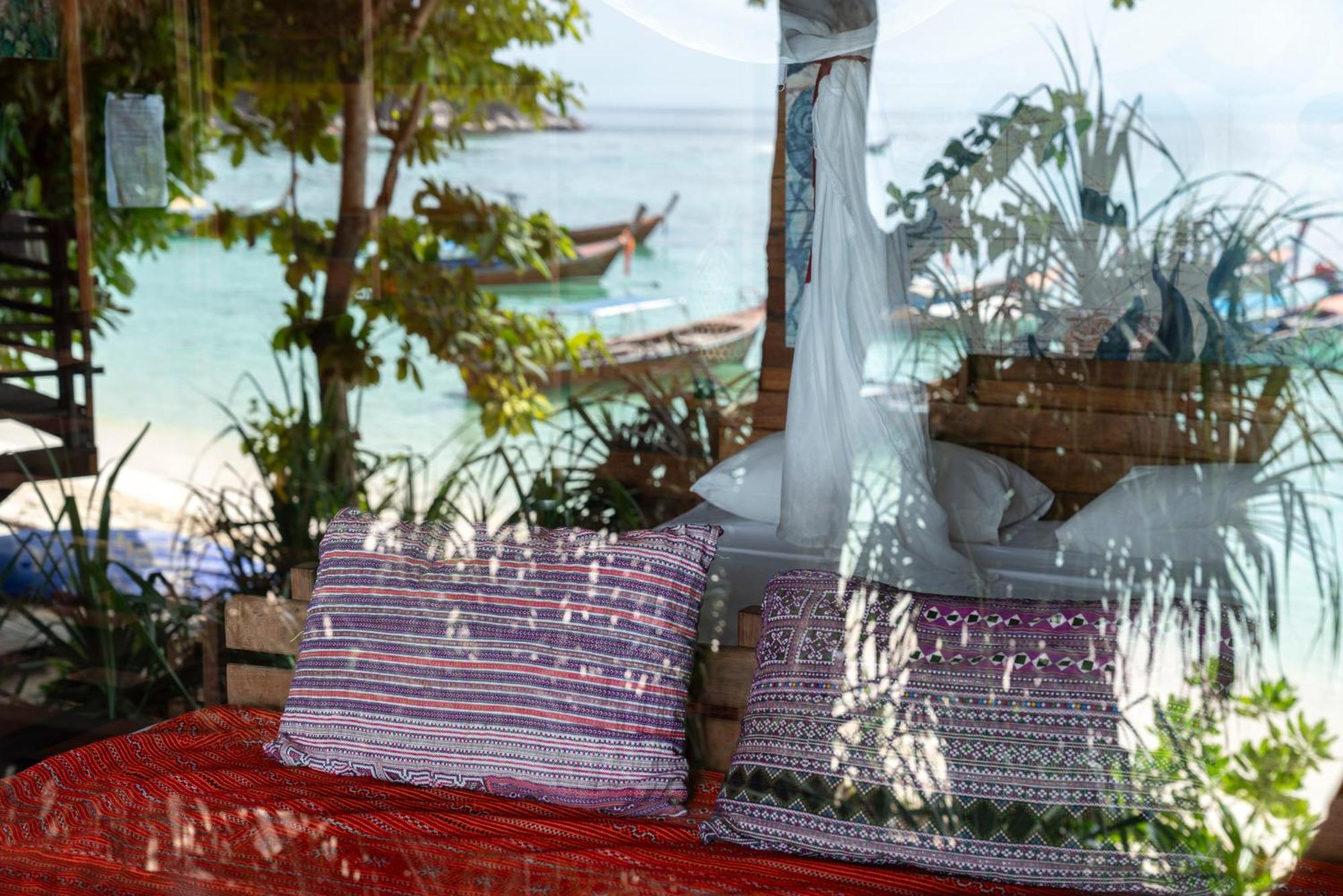 Castaway Resort Koh Lipe Buitenkant foto